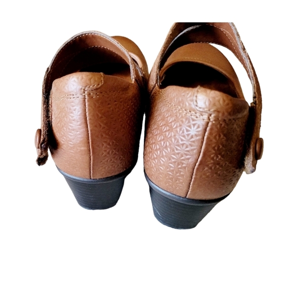 Cobb Hill by Rockport Brown Leather Mary Jane Heels Size 7 - Picture 4 of 6